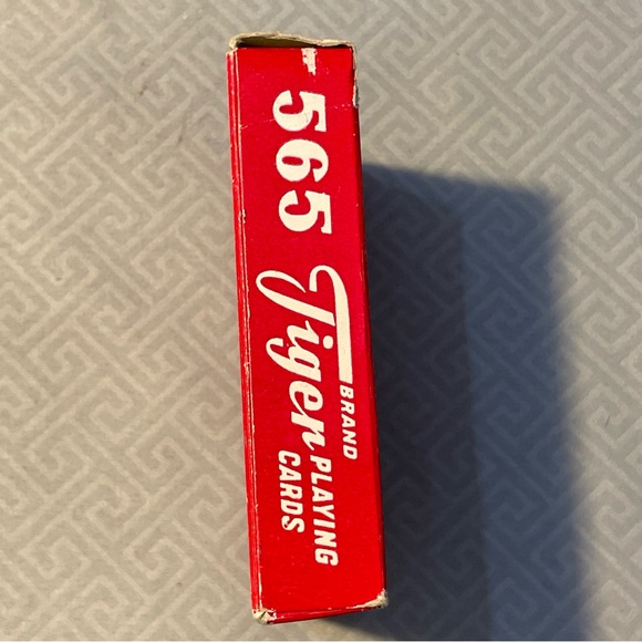 TIGER BRAND 565 Vintage Playing Card Deck Red Made In China Playing Cards - Picture 3 of 7